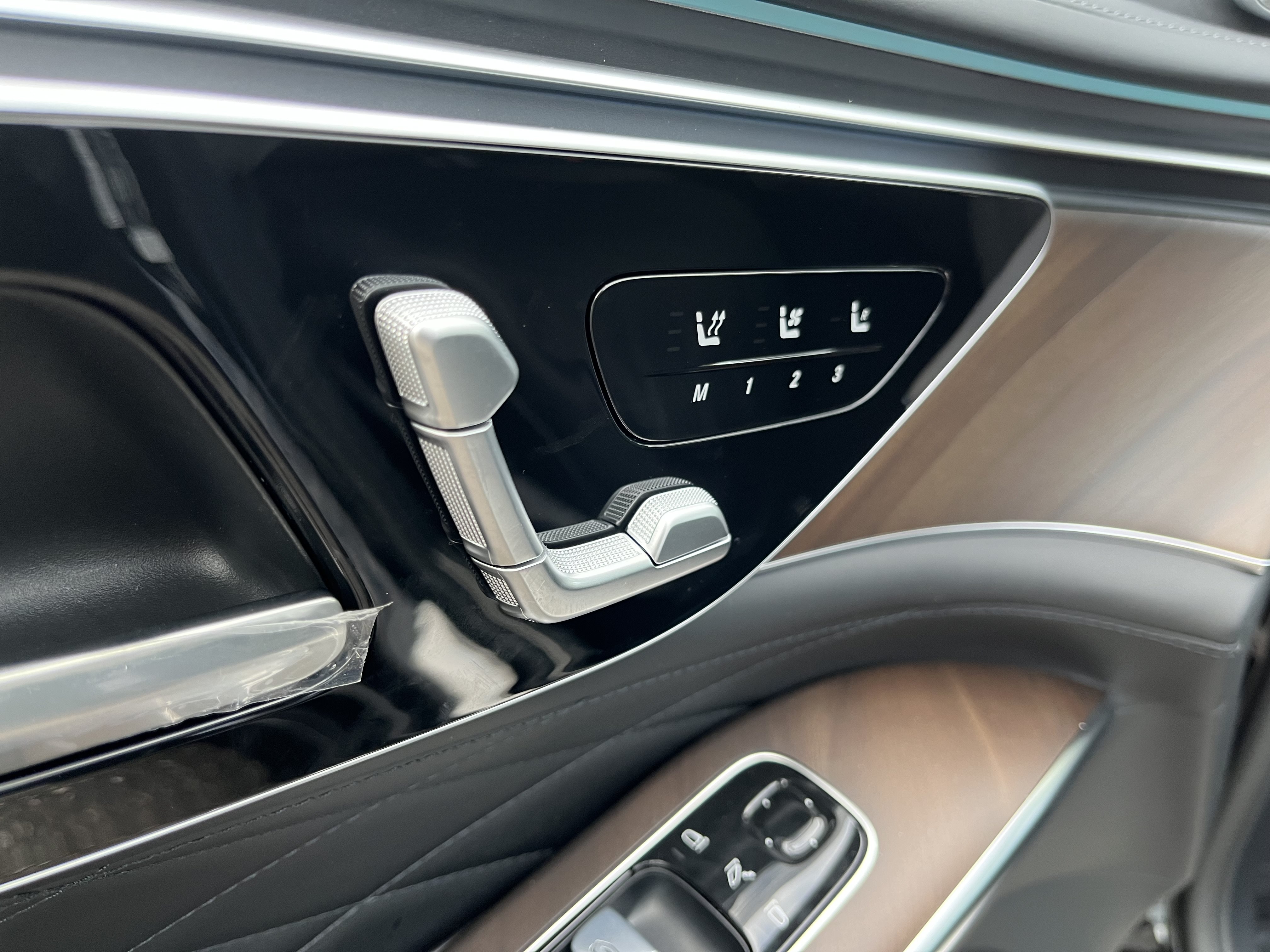 New 2027 Mercedes-Benz S 580 4MATIC Sedan image 13