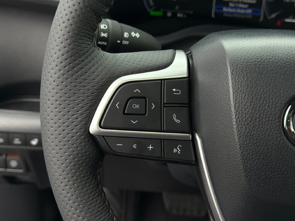 New 2026 Toyota Sienna Platinum AWD/4WD image 25