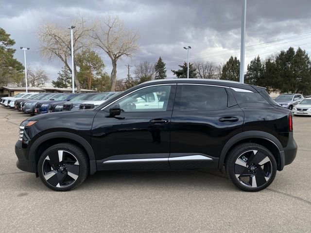 Certified 2025 Nissan Kicks SR image 3