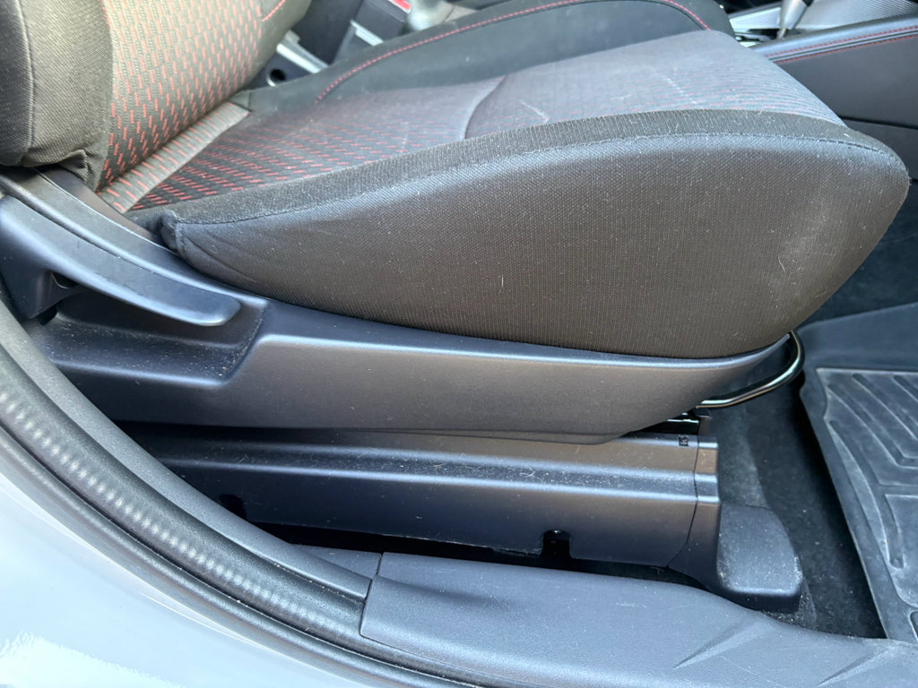 Used 2018 Mitsubishi Outlander Sport LE AWD/4WD image 27