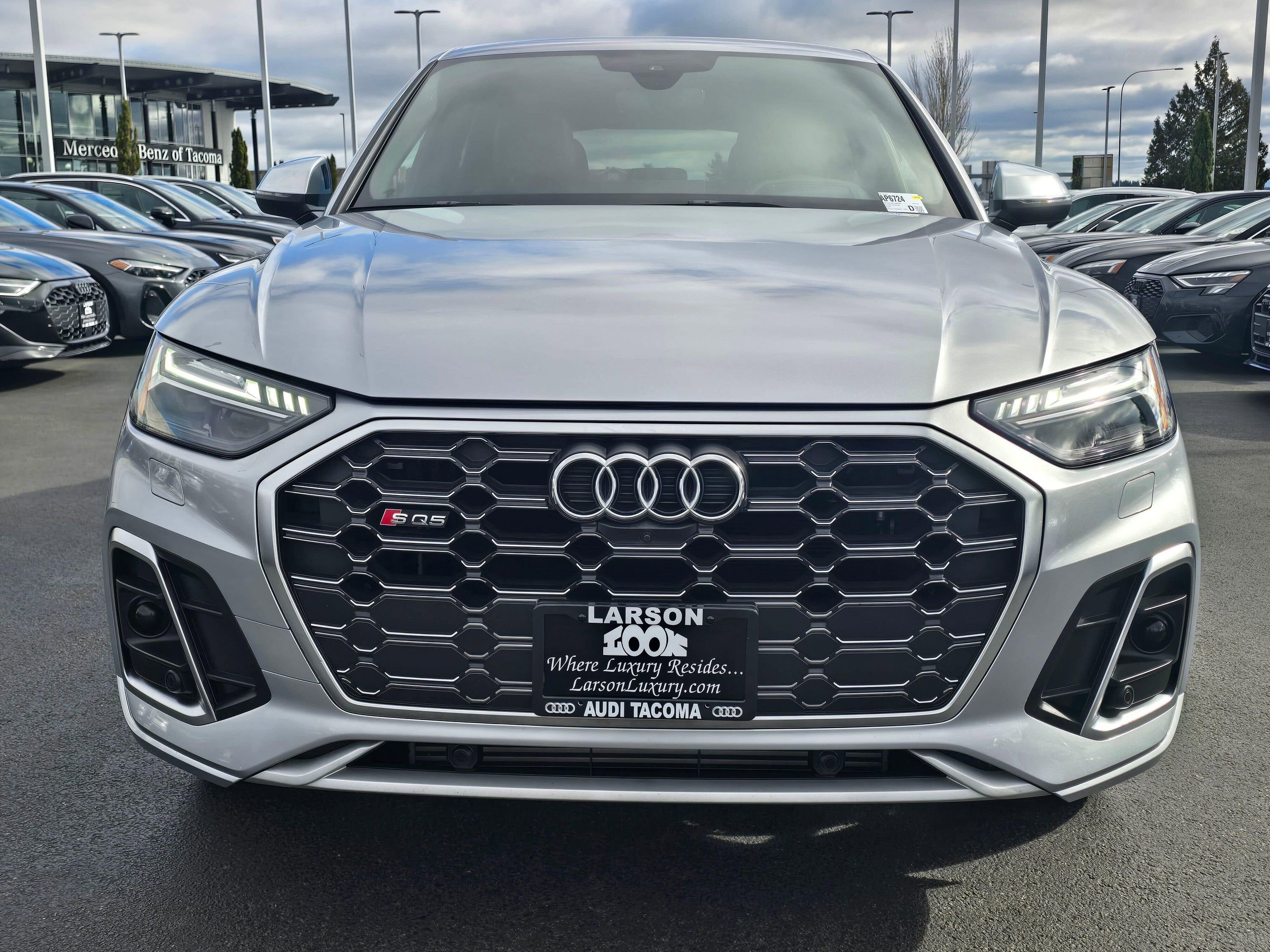Used 2023 Audi SQ5 Prestige w/ Prestige Package AWD/4WD image 8