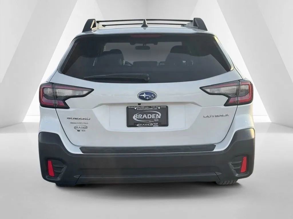 Used 2022 Subaru Outback Premium image 6