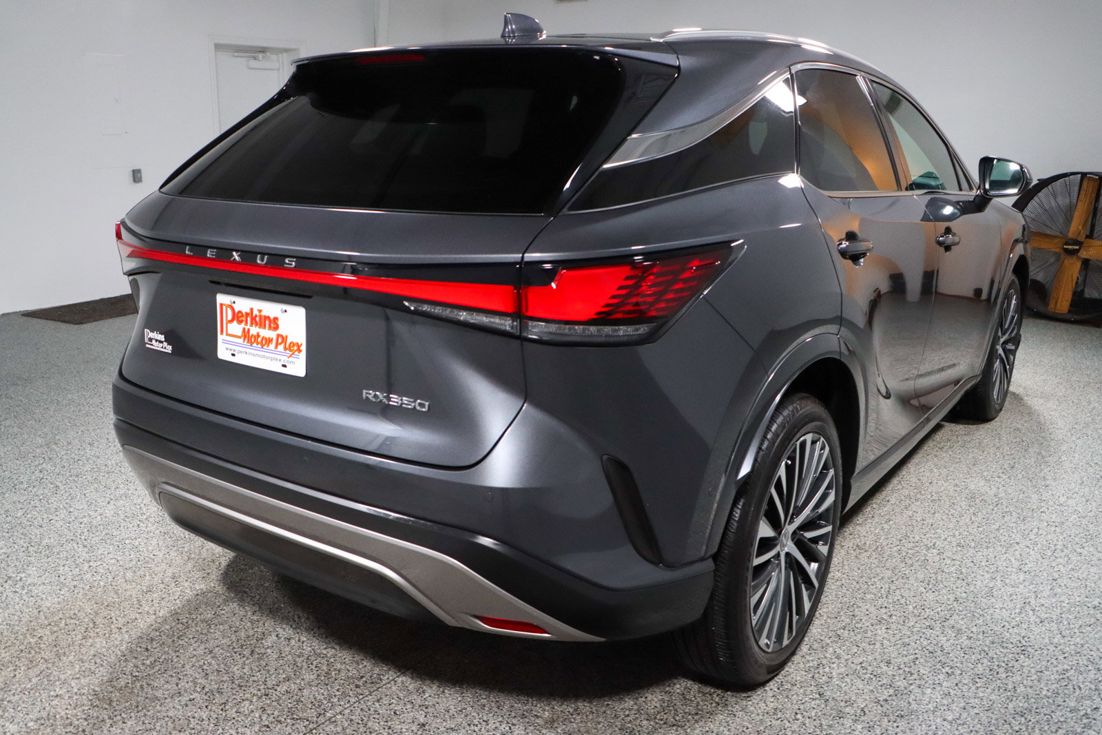 Used 2024 Lexus RX 350 Premium Plus w/ Convenience Package image 7