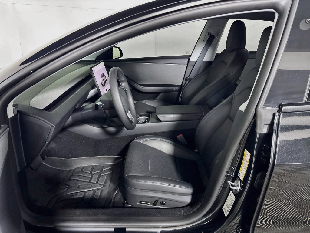 Used 2026 Tesla Model 3 RWD image 11
