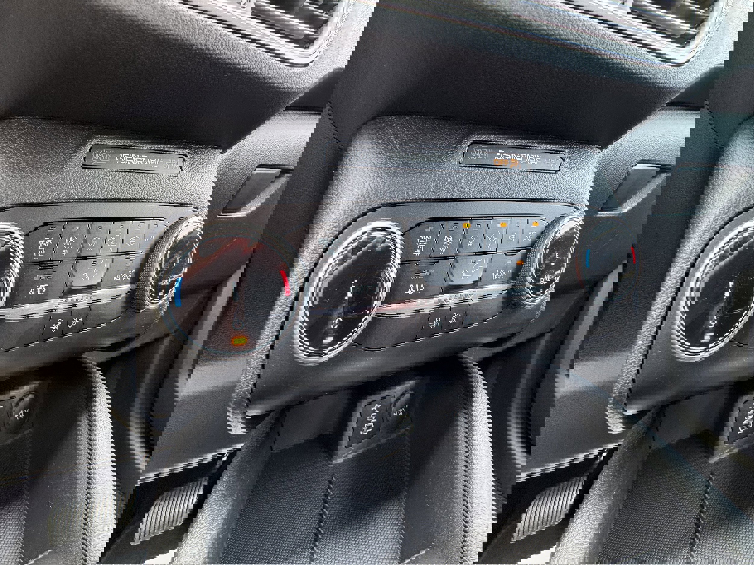 Used 2024 Ford Escape Active image 18