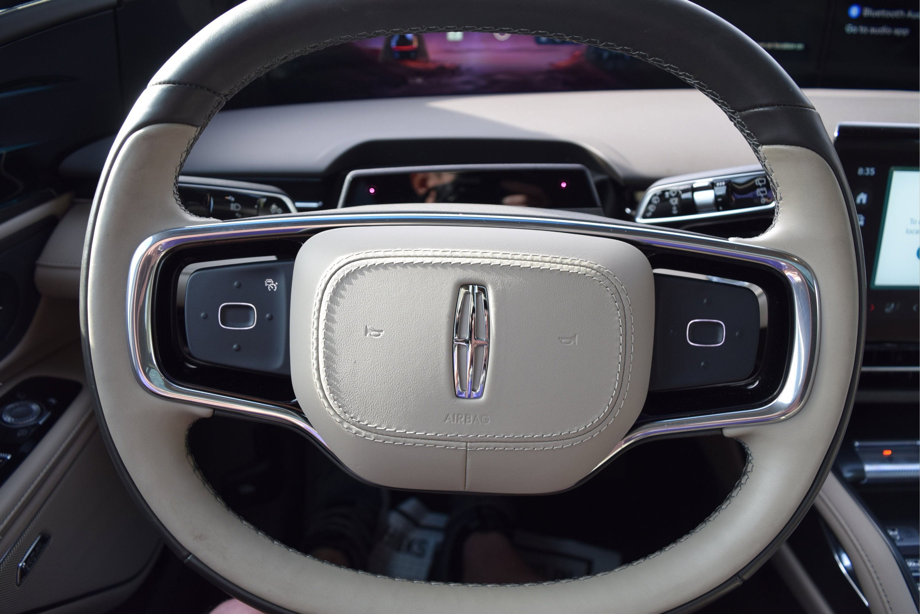 Used 2024 Lincoln Nautilus Premier w/ Equipment Group 102A image 11