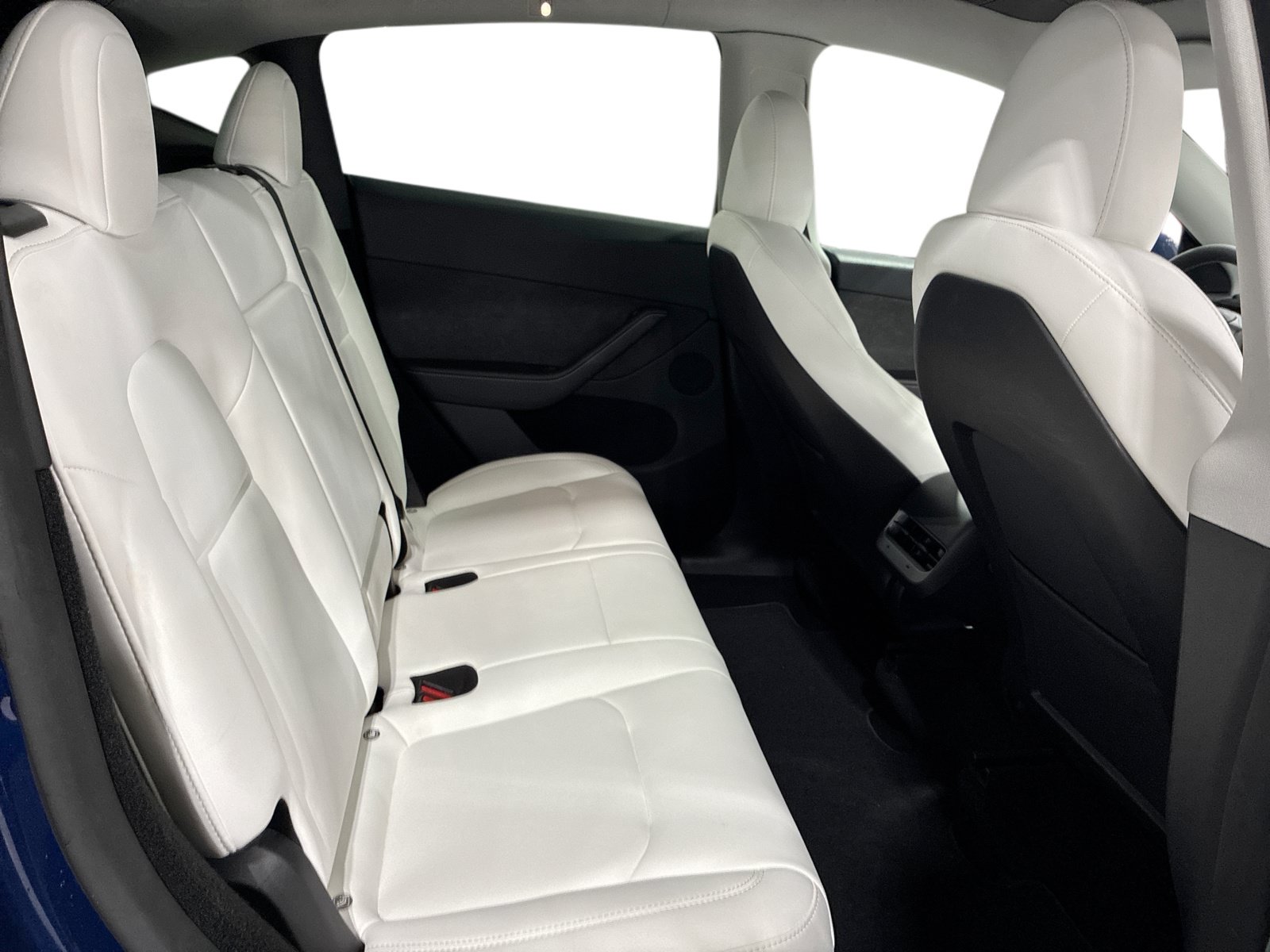 Certified 2023 Tesla Model Y Long Range AWD/4WD image 11