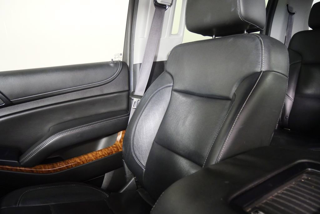 Used 2015 Chevrolet Suburban LTZ AWD/4WD image 18