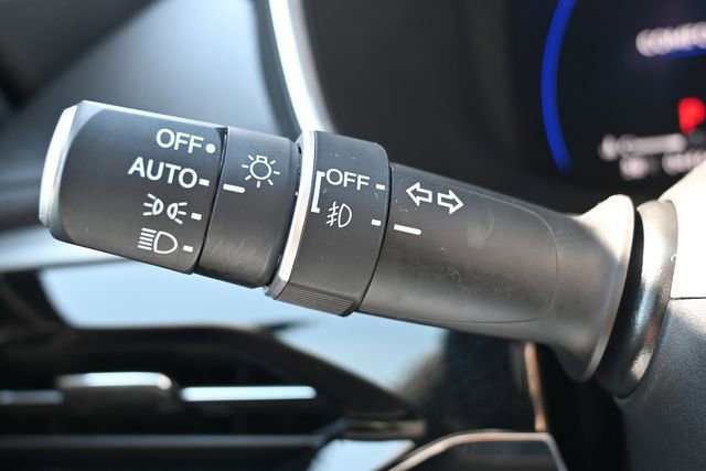 Used 2023 Acura MDX SH-AWD w/ Technology Package image 43