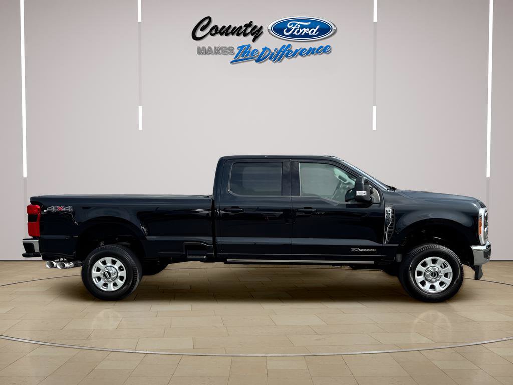 Used 2023 Ford F350 Lariat w/ Lariat Ultimate Package AWD/4WD image 25