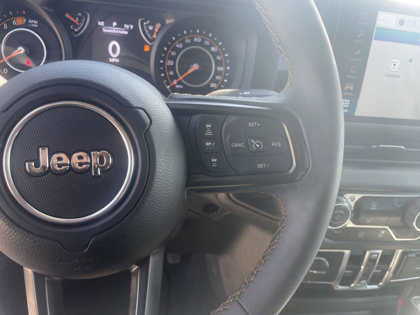 Used 2024 Jeep Wrangler Unlimited Sport AWD/4WD image 16