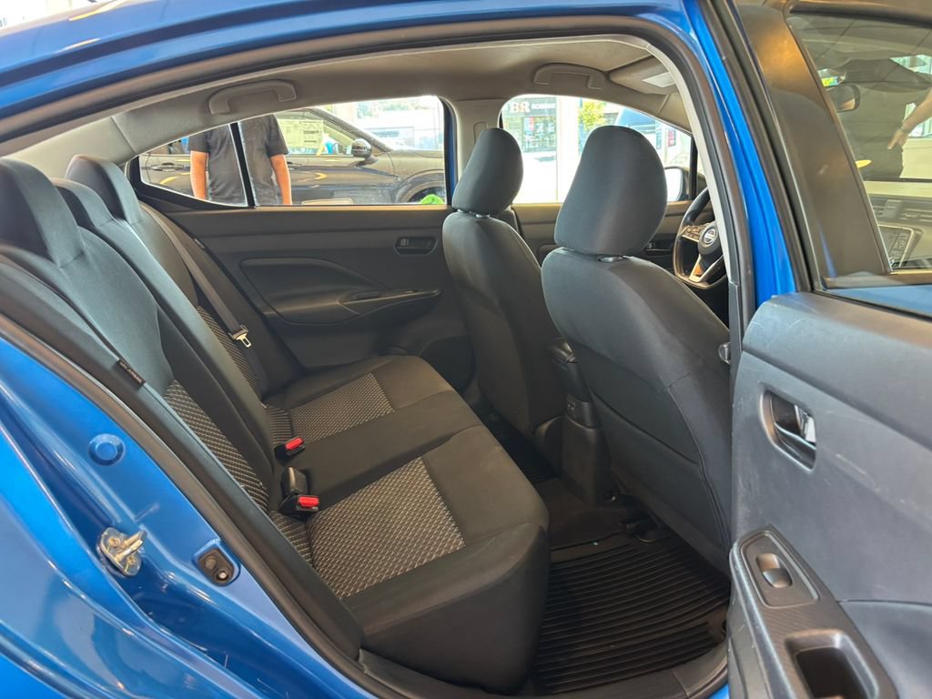 Used 2022 Nissan Versa S FWD image 27