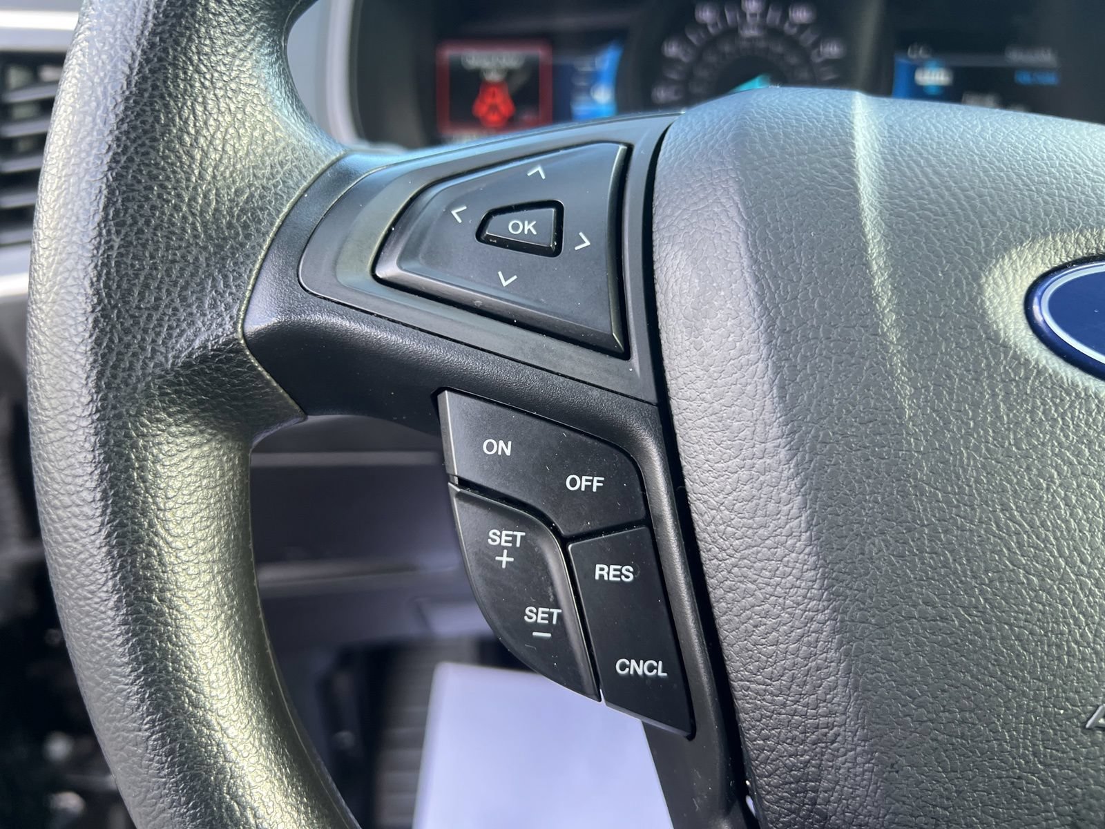 Used 2024 Ford Edge SE AWD/4WD image 25