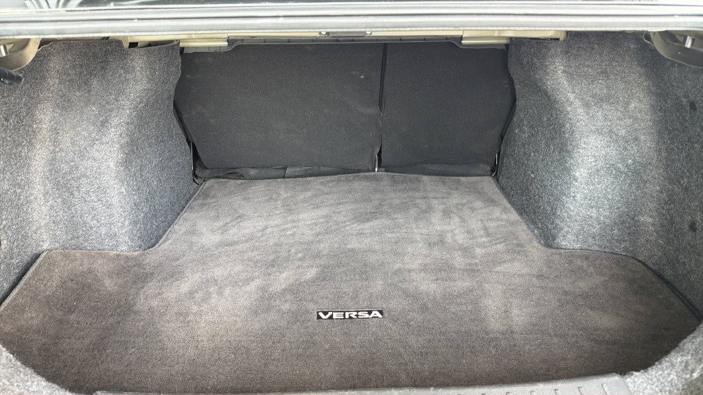 Certified 2024 Nissan Versa SV FWD image 12