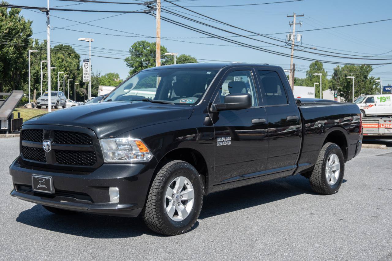 Used 2017 RAM 1500 Express AWD/4WD image 4