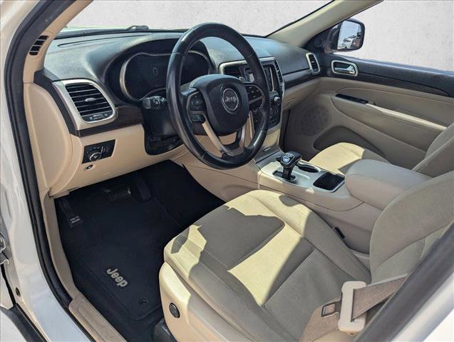 Used 2014 Jeep Grand Cherokee Laredo w/ Quick Order Package 23E AWD/4WD image 10