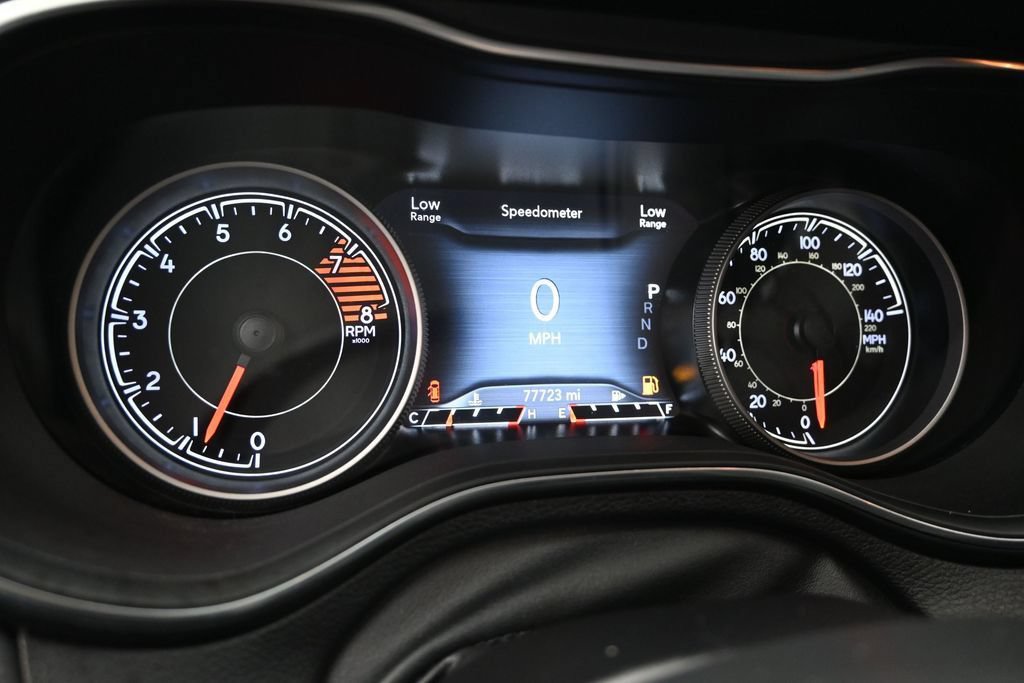 Used 2021 Jeep Cherokee Trailhawk AWD/4WD image 21