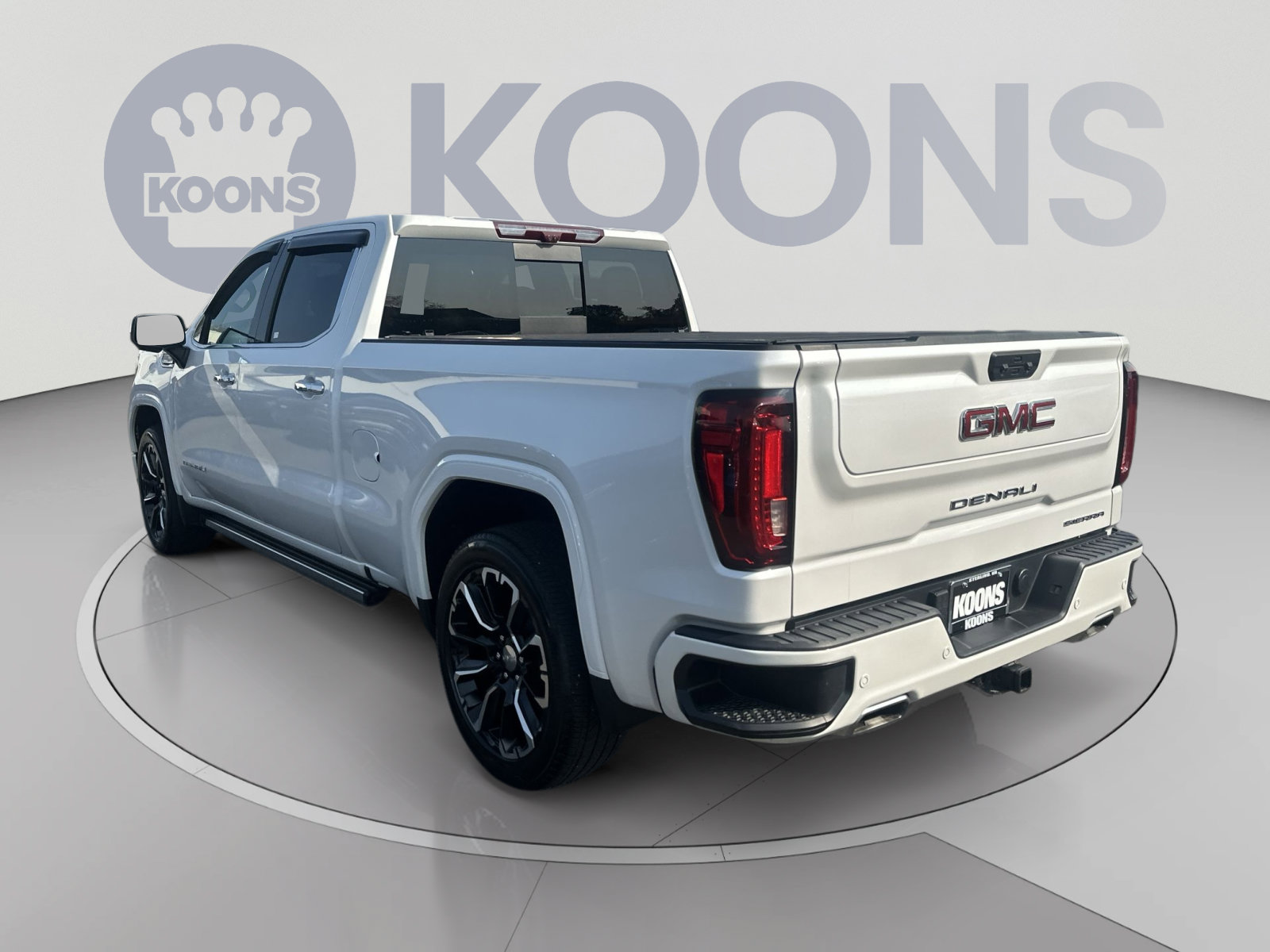 Used 2024 GMC Sierra 1500 Denali w/ Denali Reserve Package AWD/4WD image 14