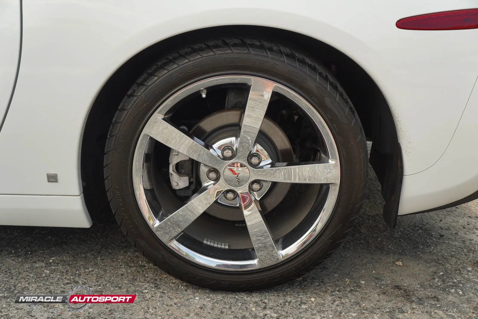 Used 2009 Chevrolet Corvette Convertible w/ Preferred Equipment Group RWD image 12
