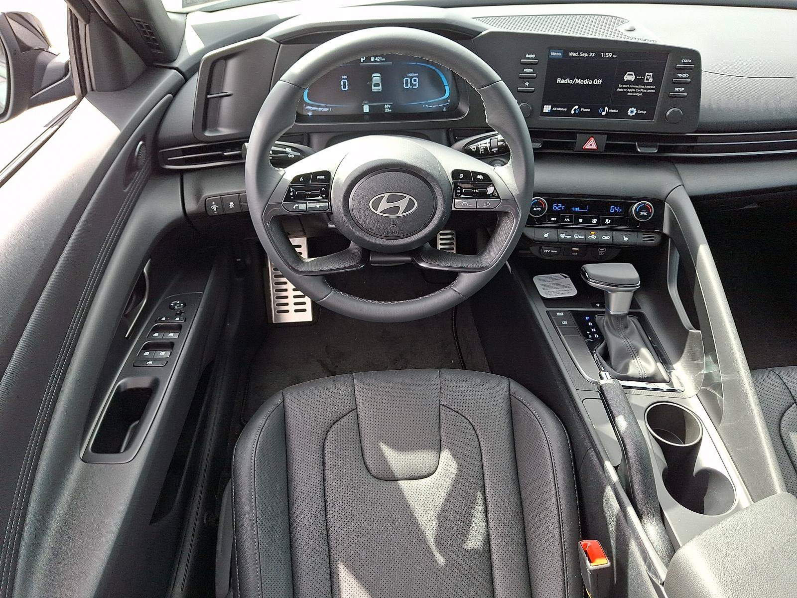 New 2026 Hyundai Elantra SEL Sport FWD image 7