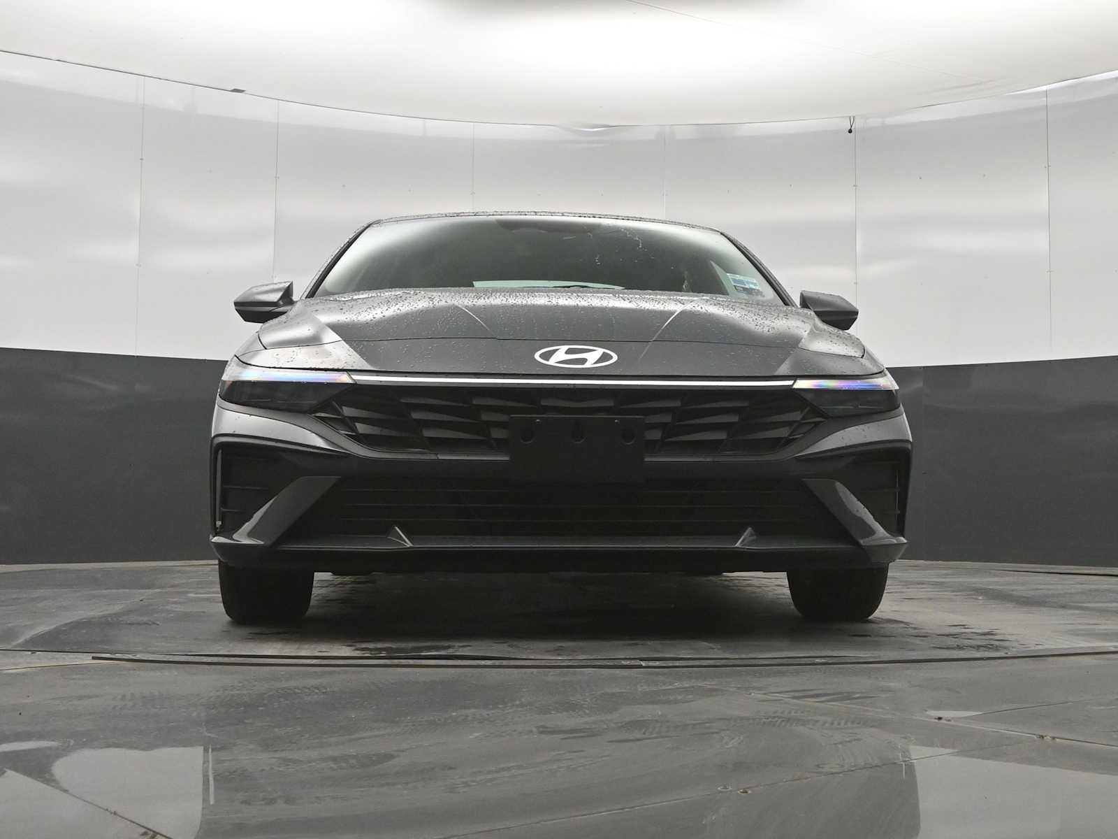 New 2026 Hyundai Elantra SE FWD image 31