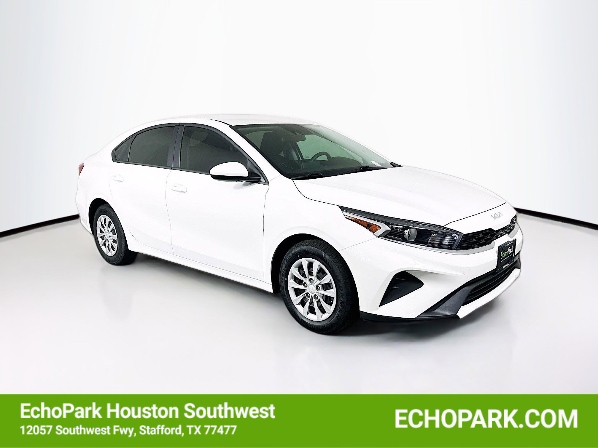 Used 2024 Kia Forte LX FWD image 1