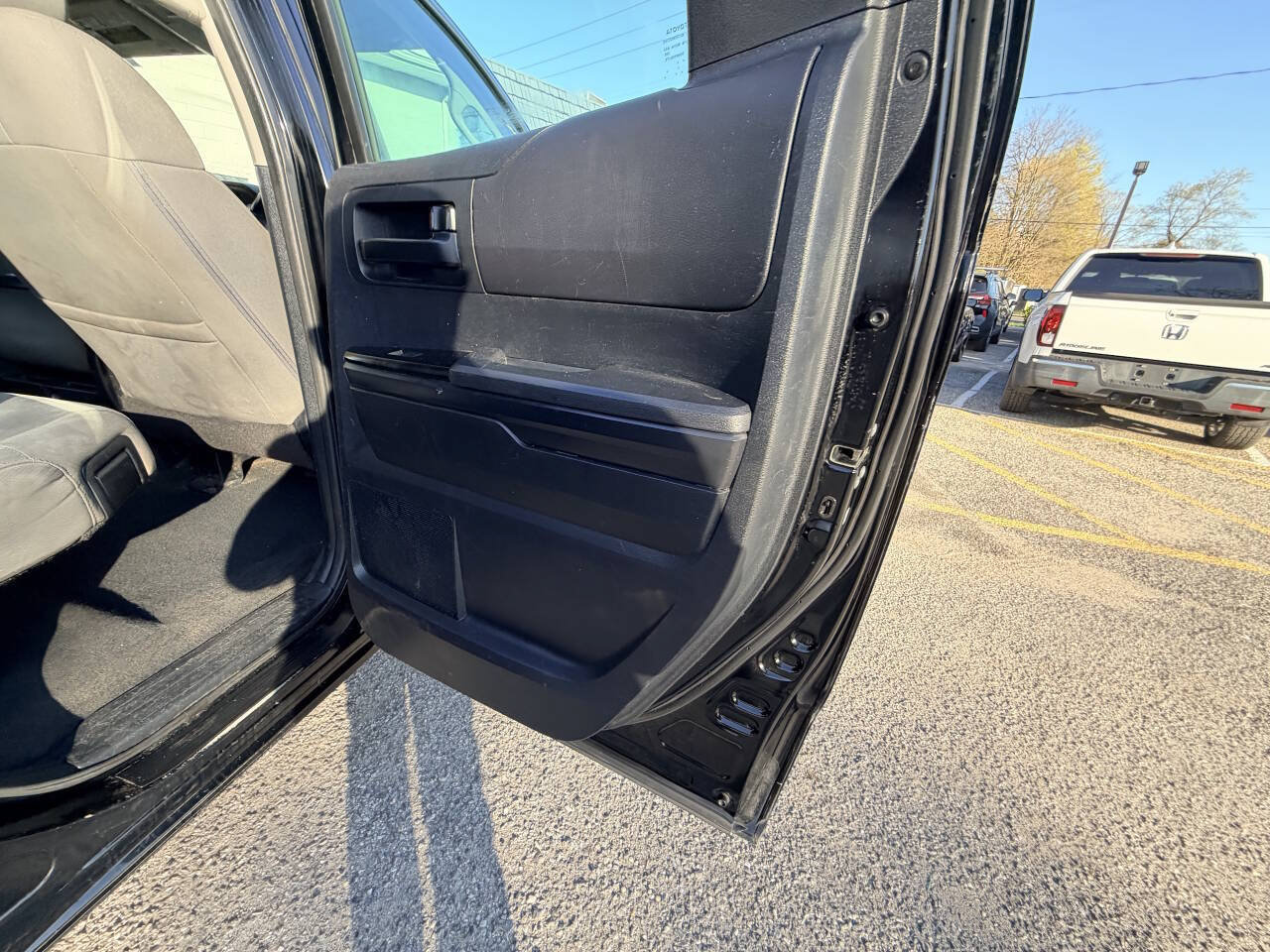Used 2014 Toyota Tundra SR AWD/4WD image 42