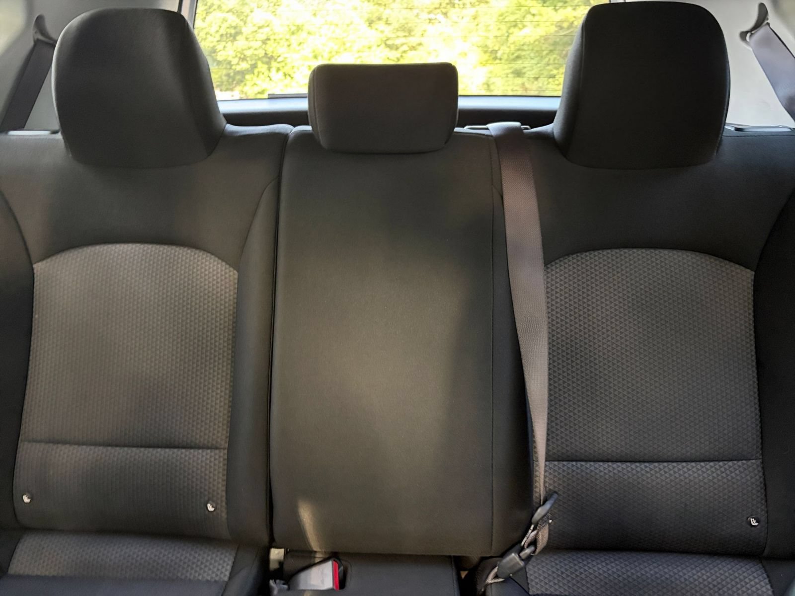 Used 2025 Kia Soul LX w/ LX Technology Package FWD image 36