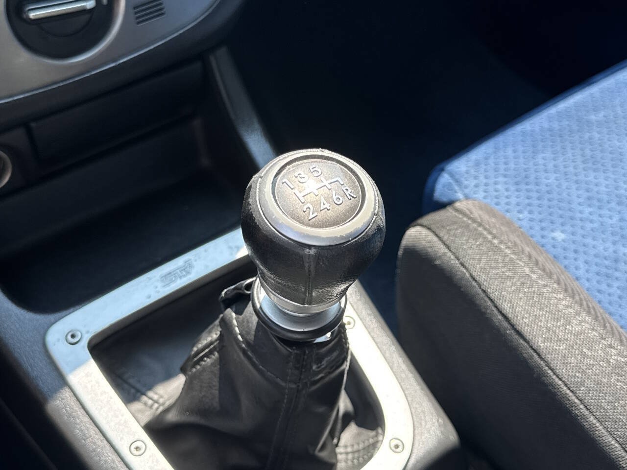 Used 2004 Subaru Impreza WRX STI AWD/4WD image 27