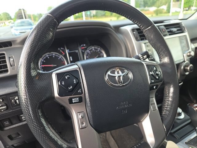 Used 2023 Toyota 4Runner Limited AWD/4WD image 5