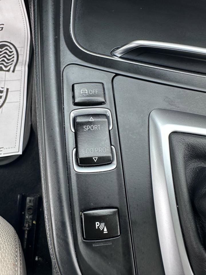 Used 2017 BMW 330i Sedan image 38