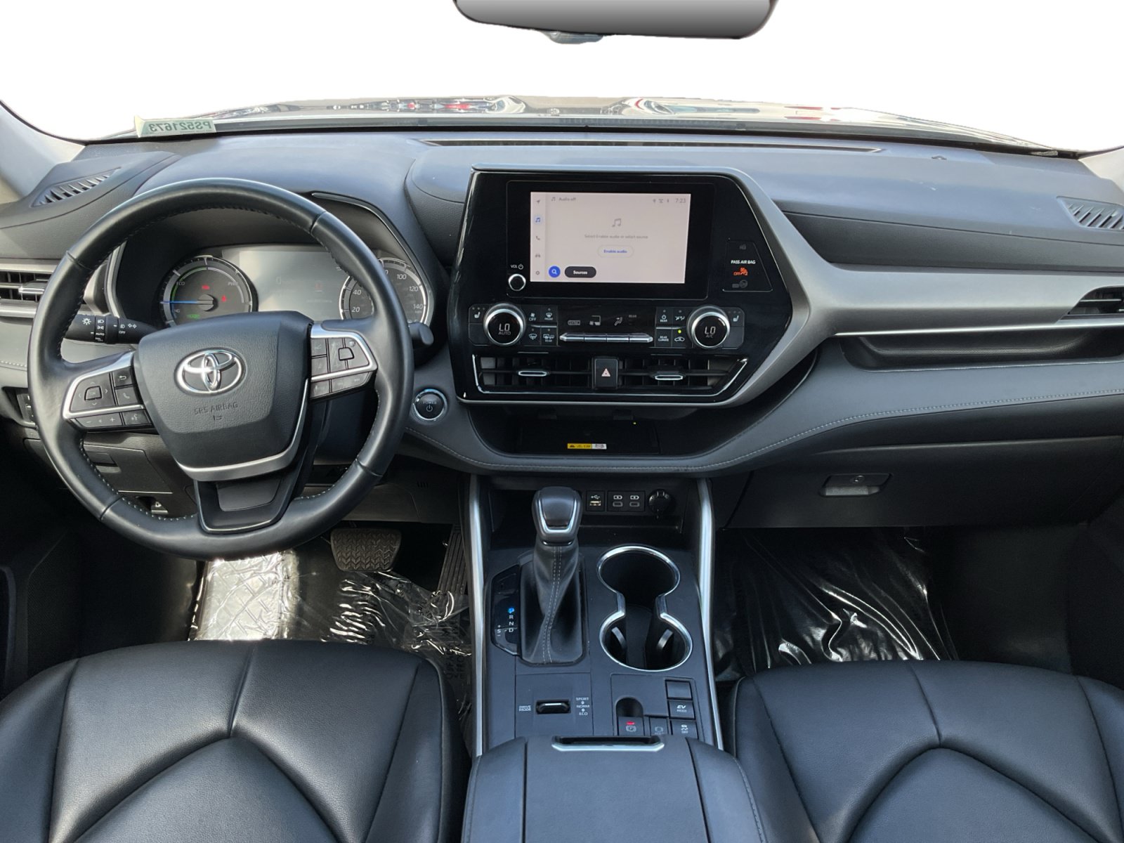 Used 2023 Toyota Highlander XLE FWD image 10