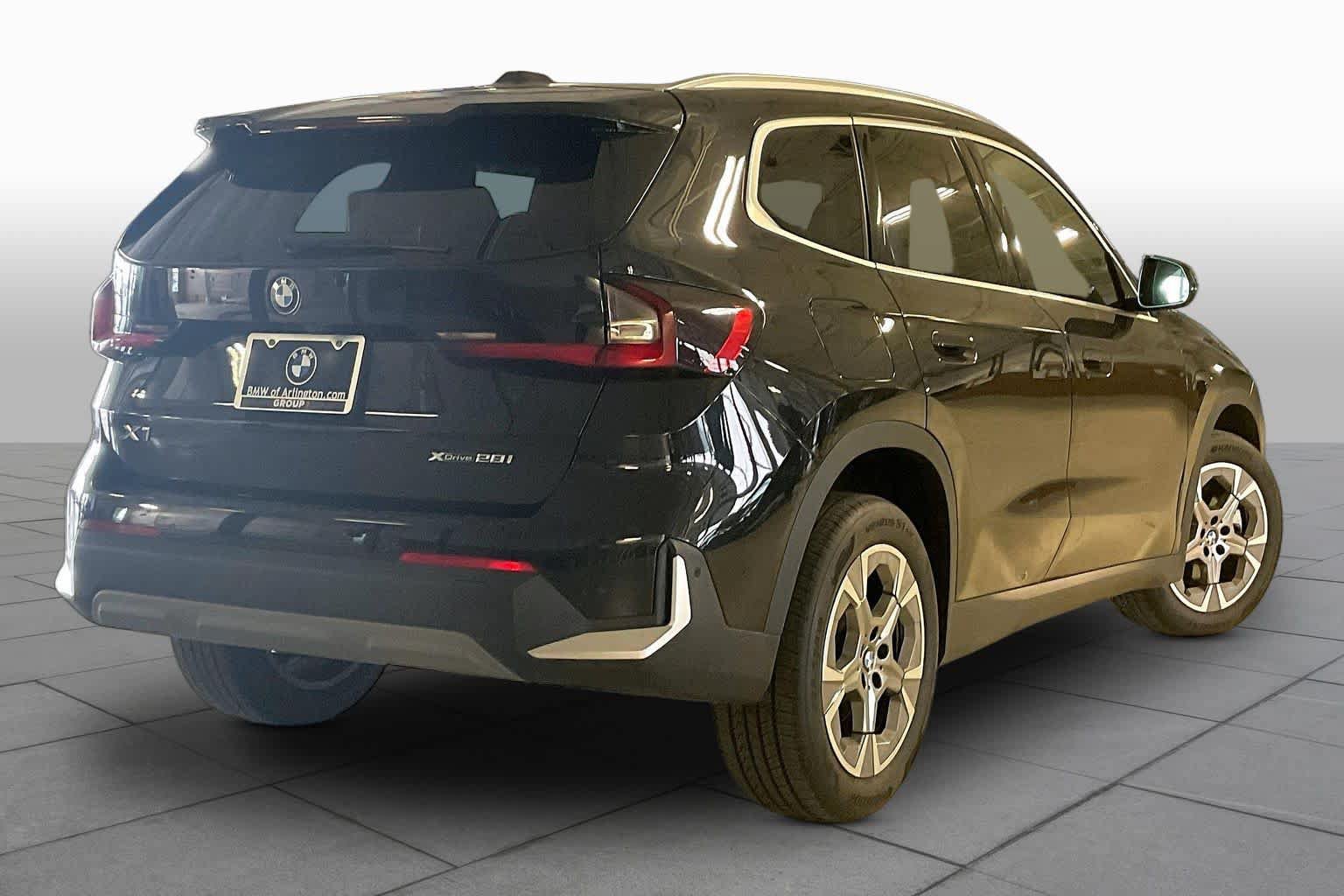 Used 2023 BMW X1 xDrive28i AWD/4WD image 12