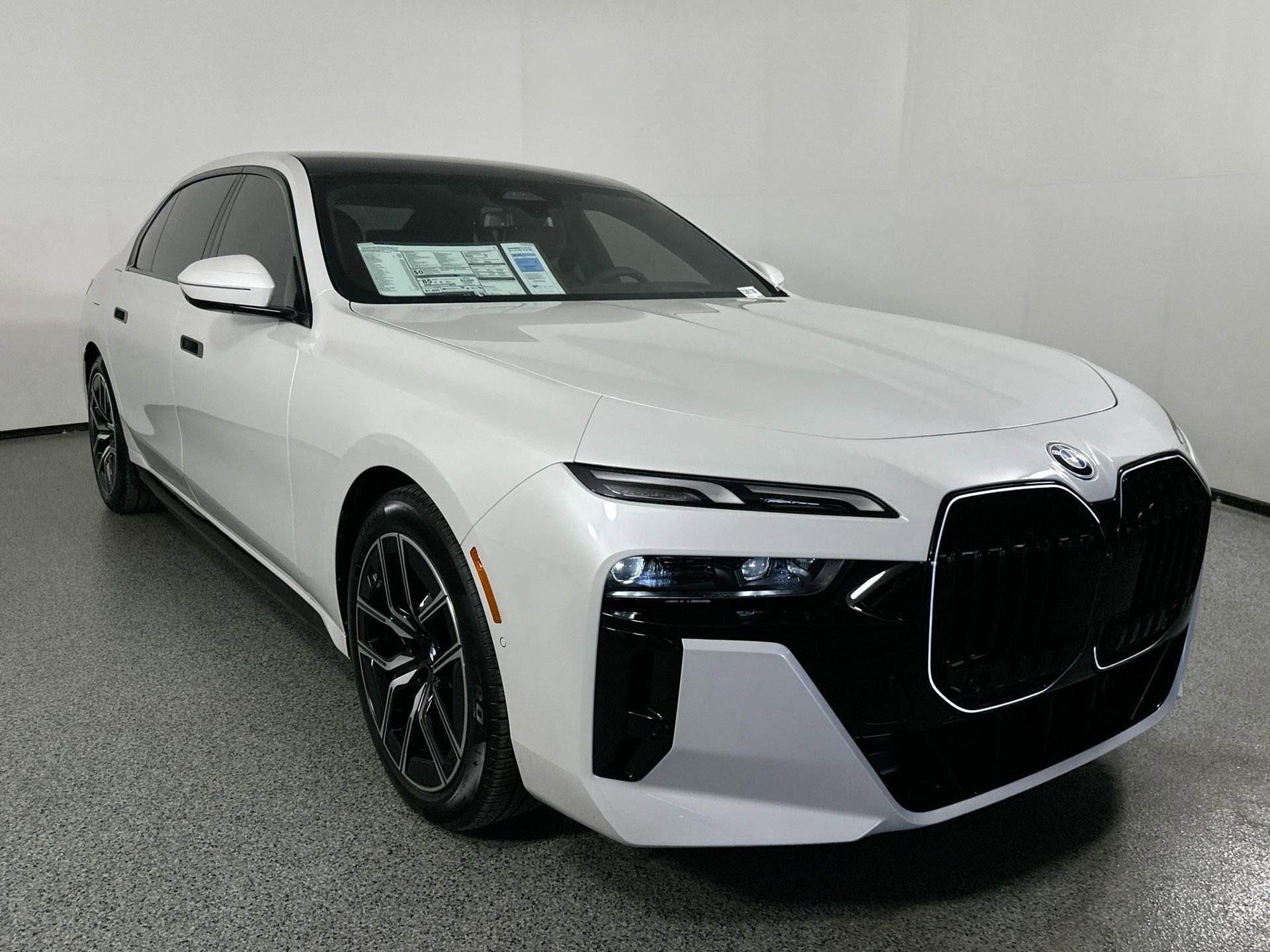 New 2026 BMW i7 eDrive50 w/ M Sport Package image 3