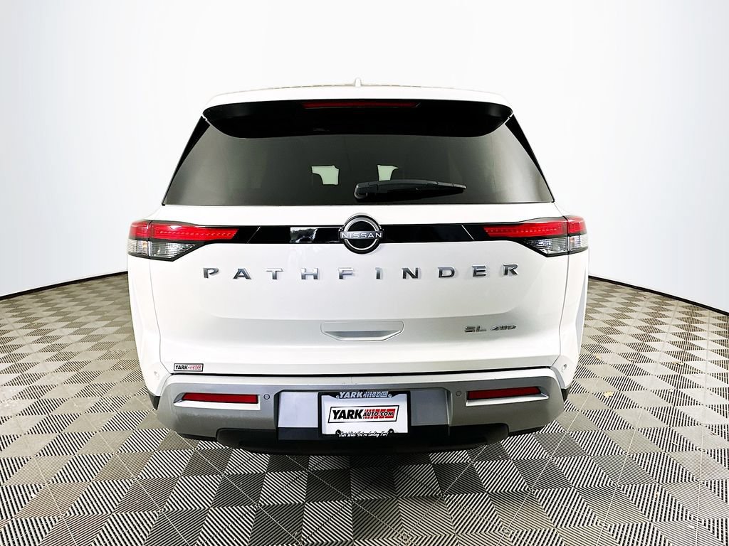 Certified 2024 Nissan Pathfinder SL AWD/4WD image 10
