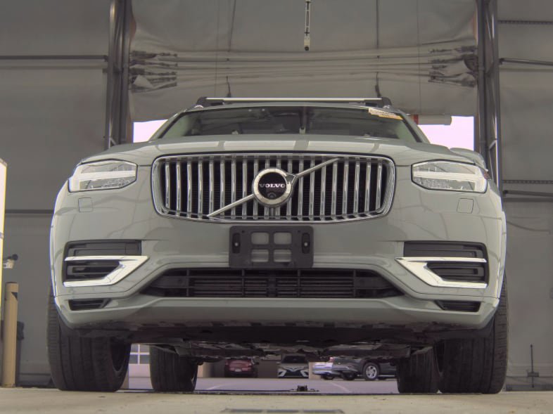 Certified 2024 Volvo XC90 T8 Ultimate w/ Protection Package Premier AWD/4WD image 13