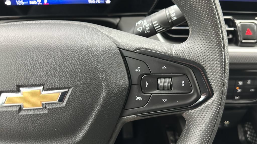 Used 2025 Chevrolet TrailBlazer LT w/ Driver Confidence Package AWD/4WD image 18