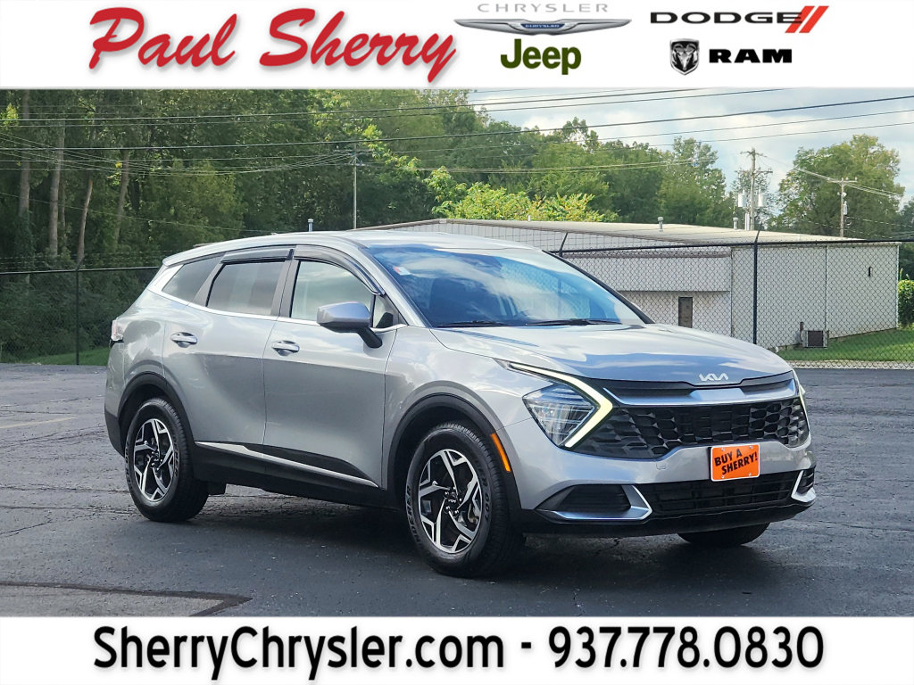 Used 2024 Kia Sportage LX FWD image 1