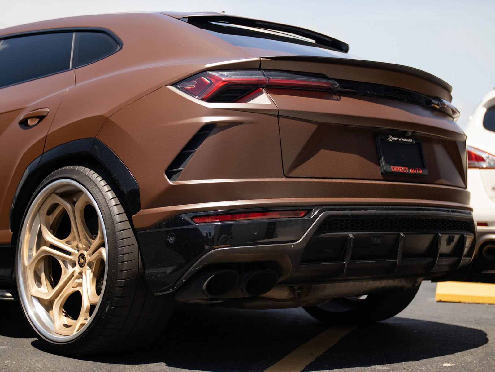 Used 2019 Lamborghini Urus AWD/4WD image 18