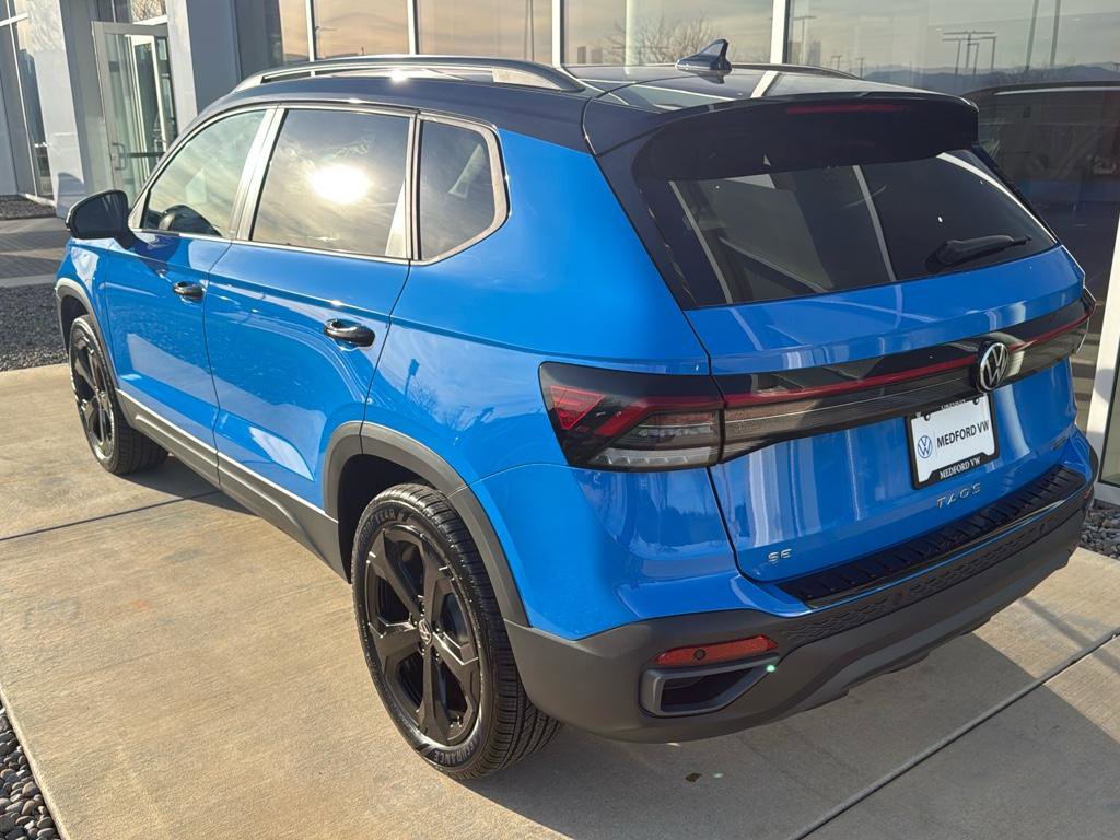 New 2025 Volkswagen Taos SE image 6