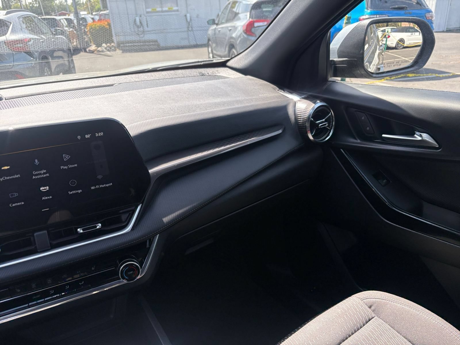 Used 2025 Chevrolet Equinox LT AWD/4WD image 35