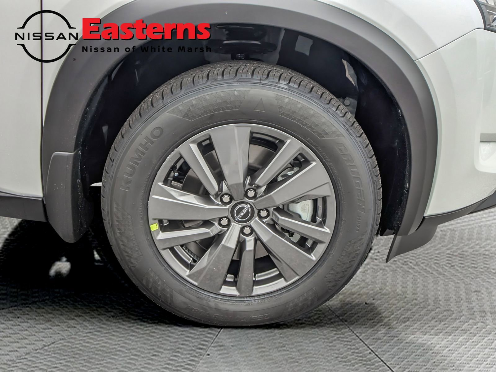 New 2025 Nissan Pathfinder SV w/ SV Premium Package image 27