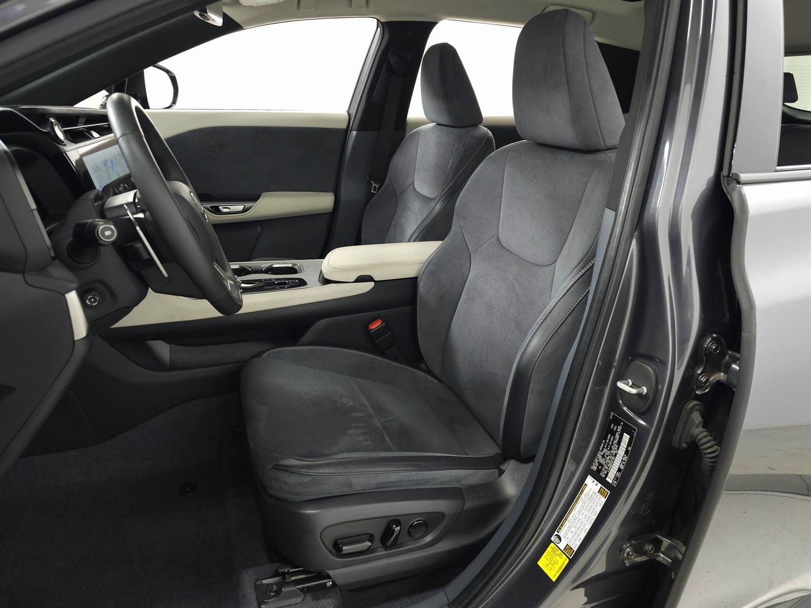 Certified 2023 Lexus RZ 450e Premium w/ Accessory Package (2T) image 15