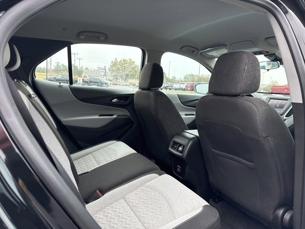 Used 2022 Chevrolet Equinox LS image 6