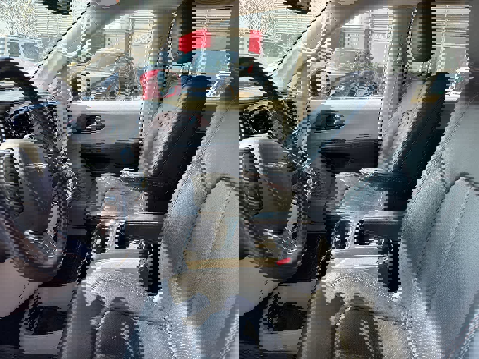 Used 2017 Chrysler Pacifica Touring-L Plus image 13