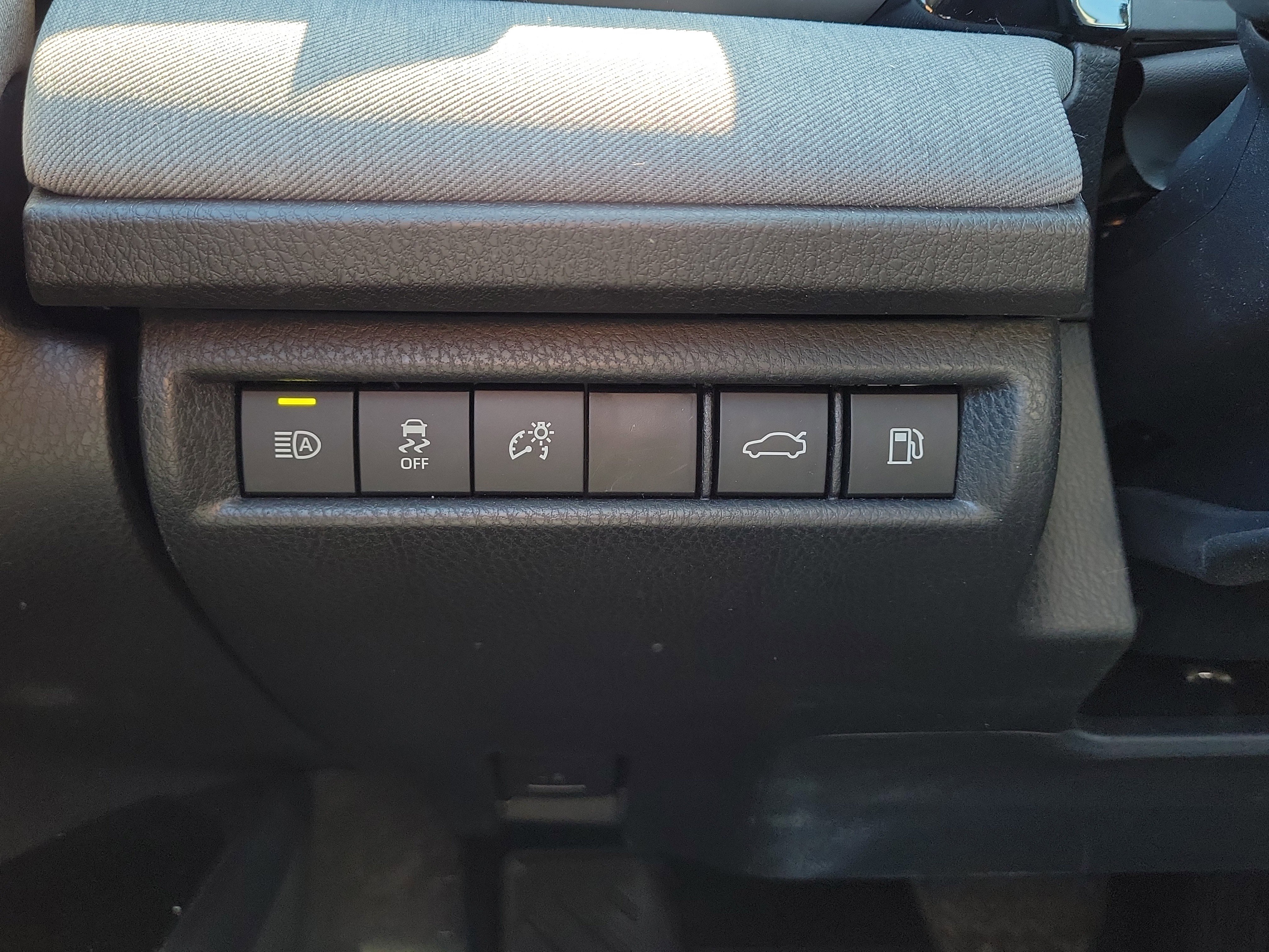 Used 2026 Toyota Camry LE w/ Convenience Package image 20