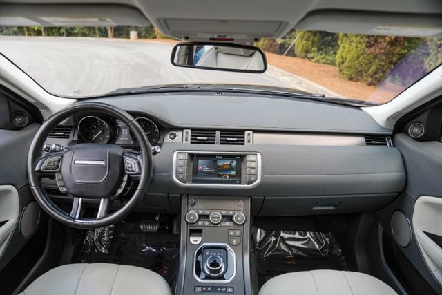 Used 2018 Land Rover Range Rover Evoque SE Premium AWD/4WD image 16