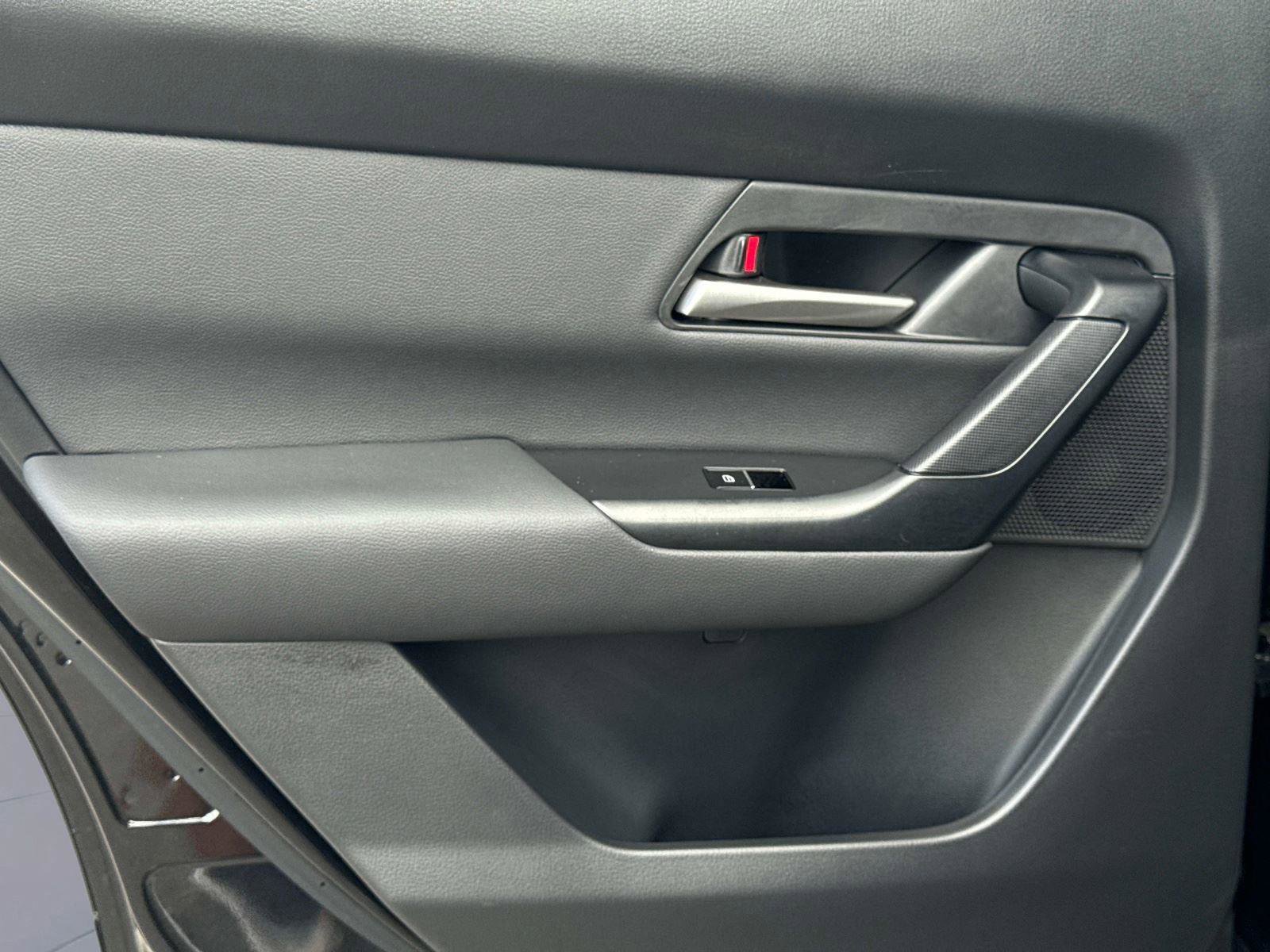 Certified 2025 MAZDA CX-50 2.5 Hybrid w/ Weather Package AWD/4WD image 13