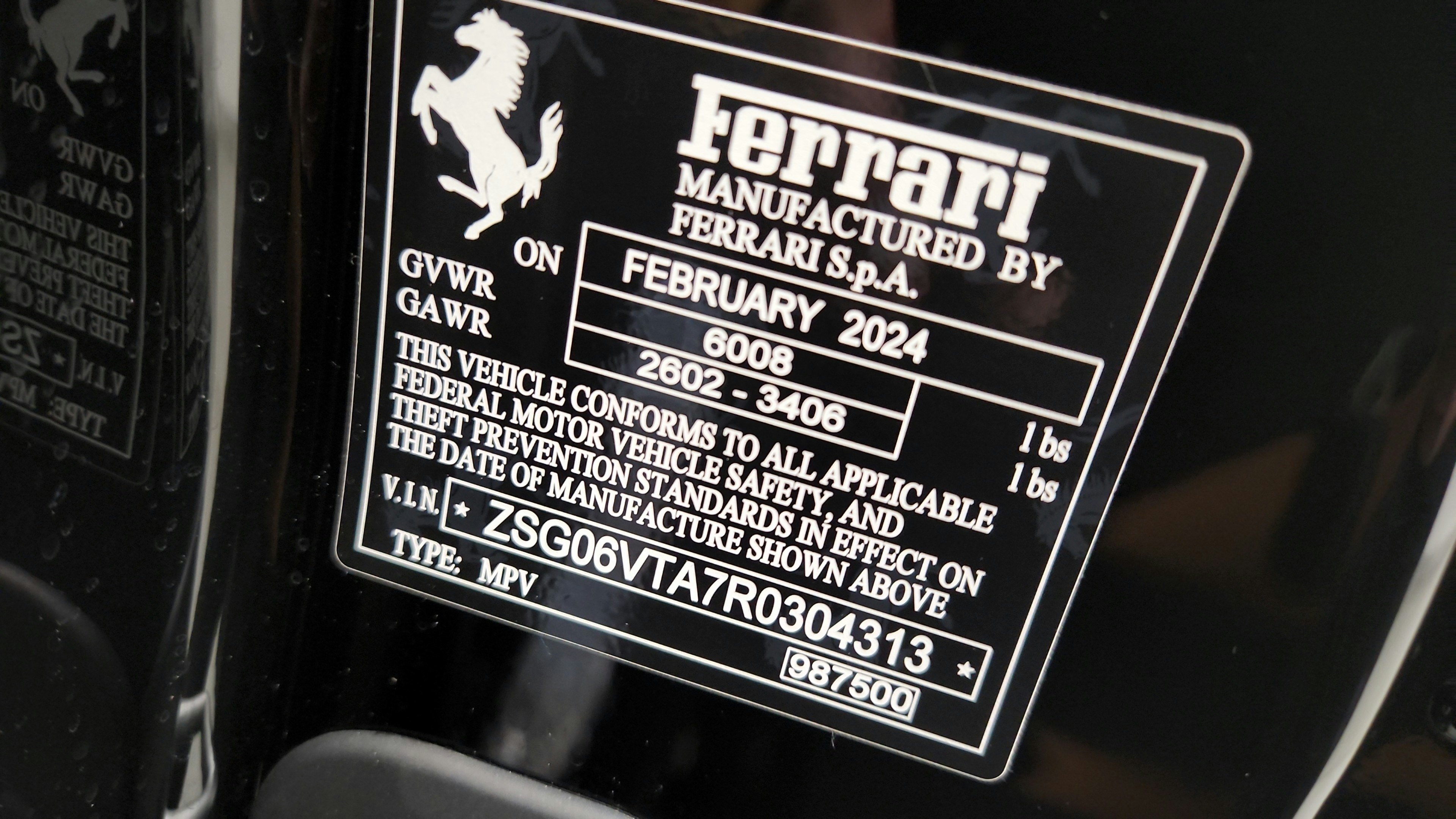 Used 2024 Ferrari Purosangue AWD/4WD image 16