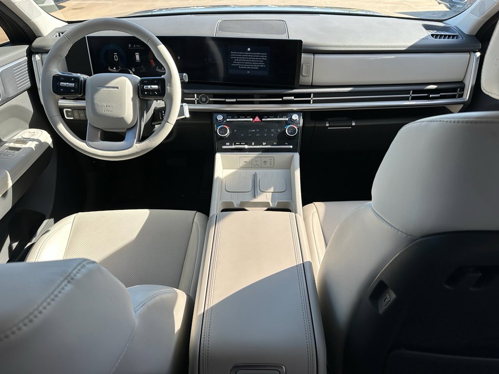 Used 2025 Hyundai Santa Fe SEL image 13